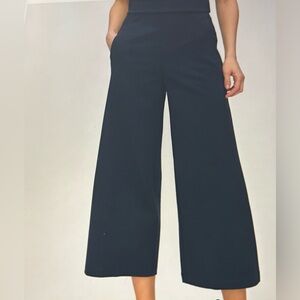 Periphery crop wide leg pant! Size 10 BLACK